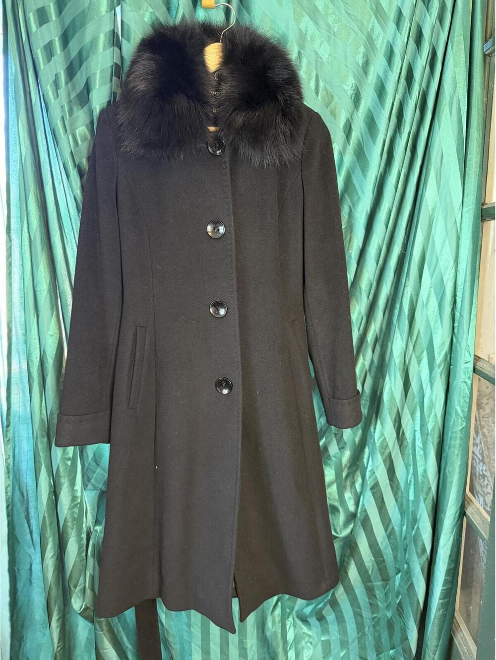 Ellen Tracy Women's Black Wool Coat with Fur Collar Size 6
